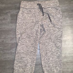 Calvin Klein Cropped Sweatpants